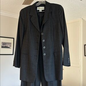 Linda Allard ELLEN TRACY charcoal Suit Set